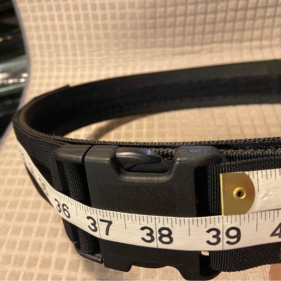 Blackhawk Reinforced Duty belt. Stiff & Sturdy. Designed to hold a lot of gear. - Picture 8 of 11